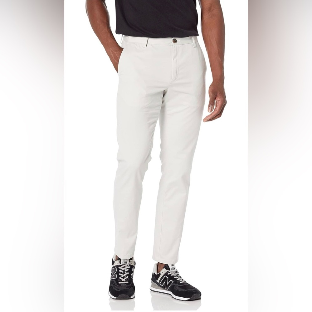 Amazon Essentials Mens Slim-Fit Wrinkle-Resistant Flat-Front Chino Pant NWT